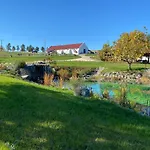 Tenger-szem Panzio Es Lovasudvar 4*
