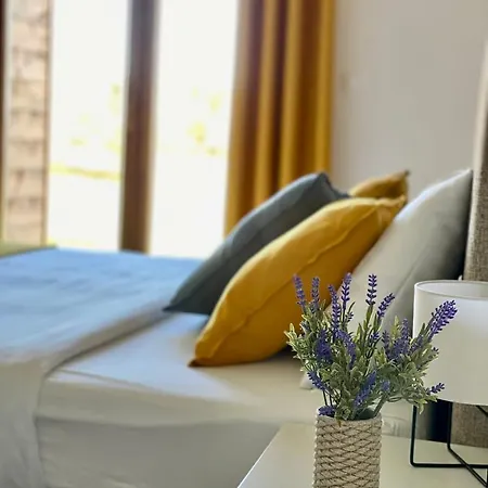 Tenger-szem Panzio Es Lovasudvar Zánka