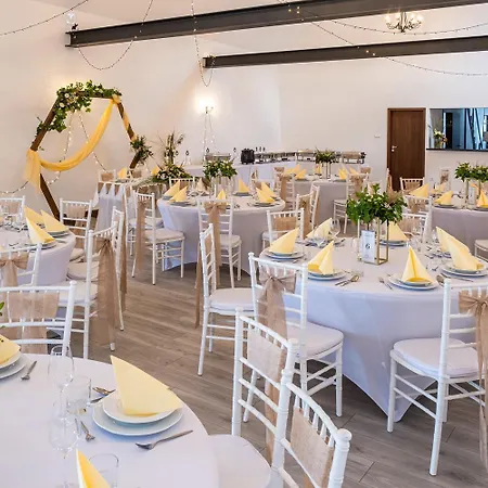 B&B Tenger-szem Panzio Es Lovasudvar