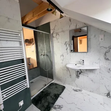 Tenger-szem Panzio Es Lovasudvar B&B 4*