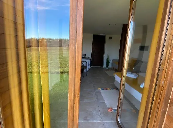 Tenger-szem Panzio Es Lovasudvar