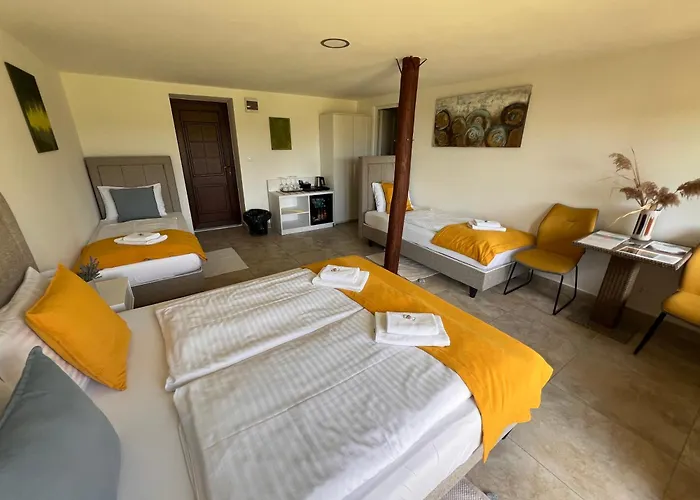 Tenger-szem Panzio Es Lovasudvar Отель типа 