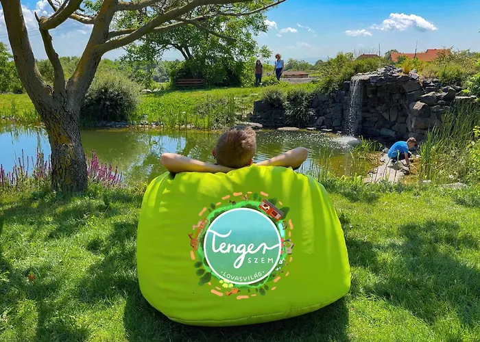 Tenger-szem Panzio Es Lovasudvar Отель типа 